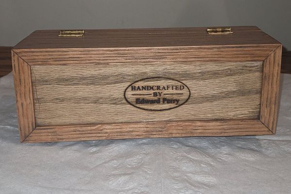 Small Oak Tea box with Brass inlay – photo 6