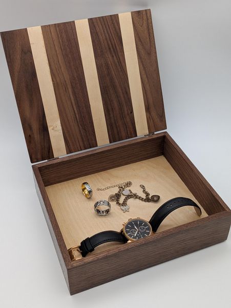 Walnut and Maple Wooden Keepsake Box with Hinged Lid, Handmade Jewelry Box, Brass Hinges, Watch Box for Men, Anniversary or Christmas Gift – photo 6